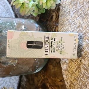 Clinique liquid foundation